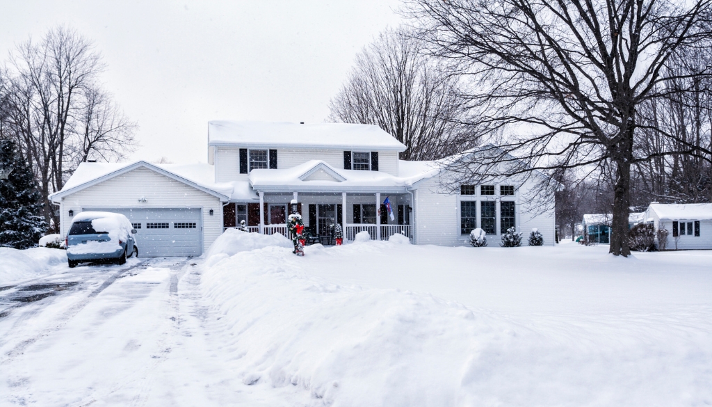 Understanding The Impact Of Snow And Ice On Your Home’s Siding