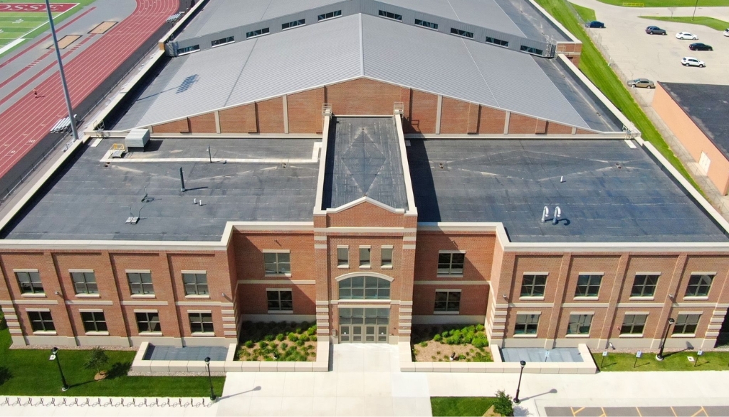 Aerial view of the new UW-La Crosse Fieldhouse's flat roof.