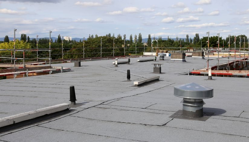 ledegar-roofing-commercial-seams-and-joints-roofing-inspection