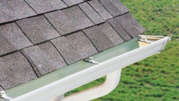 ledegar-roofing-when-to-repair-replace-gutters